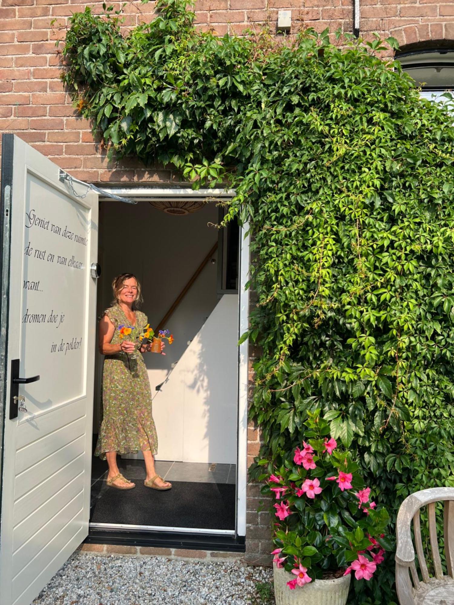 أرنيماودن B & B 'Droom In De Polder De Suite Met Prive Sauna المظهر الخارجي الصورة